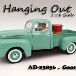 Hanging Out George Figure, White - American Diorama Figurine 23856 - 1/18 Scale