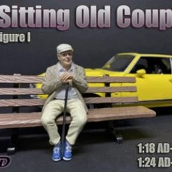 Sitting Old Couple Figure I - American Diorama 38234 - 1/18 Figurine - Diorama Accessory
