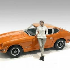 Car Meet 2 Figure I, White W/Beige - American Diorama 76289 - 1/18 Figurine - Diorama Accessory