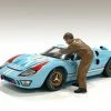 Race Day 1 Figure V, Light Brown - American Diorama 76387 - 1/24 Scale Figurine - Diorama Accessory