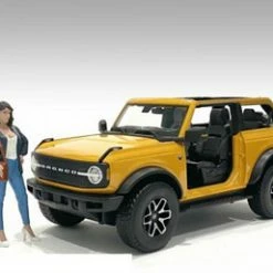 The Dealership - Customer IV - American Diorama 76412 - 1/24 Scale Figurine - Diorama Accessory